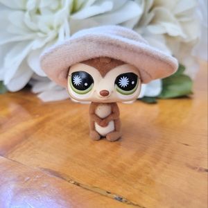 Littlest Pet Shop LPS #819 Meerkat Brown Green Eyes Hat Flocked Fuzzy